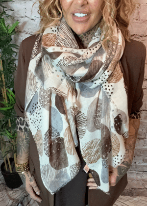 674 Printed scarf