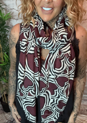 680 Heart scarf
