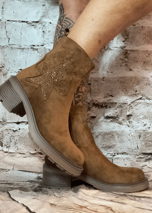696 Tan Suede boots