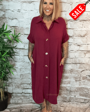 Elsa Shirt dress best fits 16-24 no returns on sale items