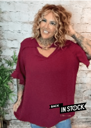 Arabella blouse best fits 16-24