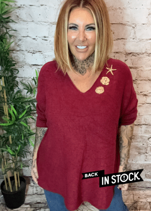 April V-neck jumper best fits 16-24