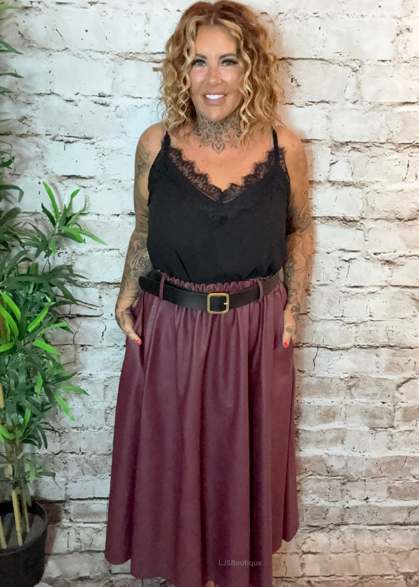 Angela faux leather belted skirt best fits 16-24 - Image 9