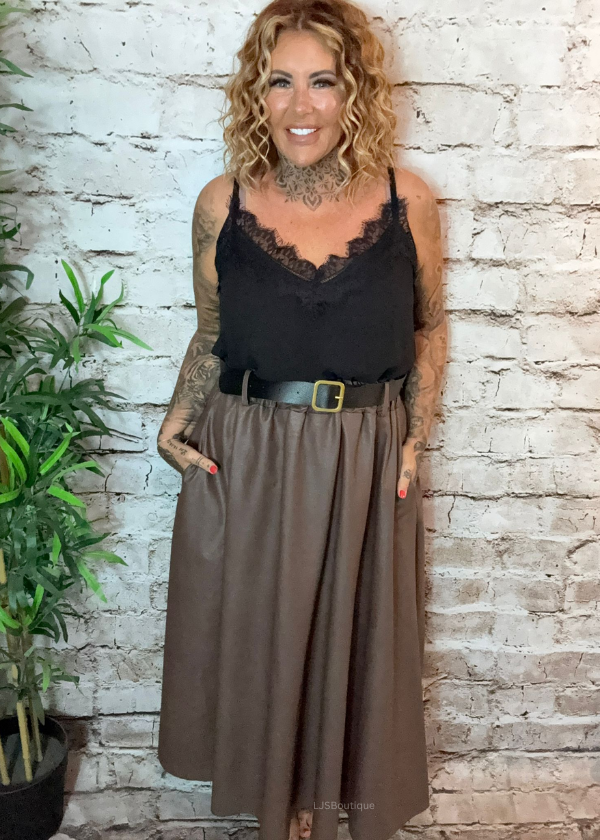 Angela faux leather belted skirt best fits 16-24 - Image 8