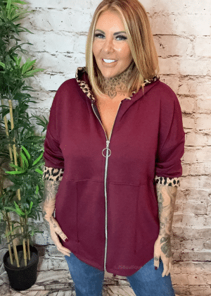734 Laura hoodie best fits 14-22