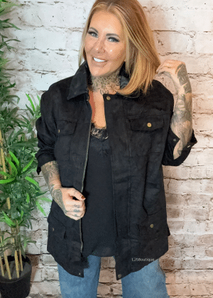 Esme jacket best fits 14-22