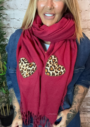 765 Heart scarf