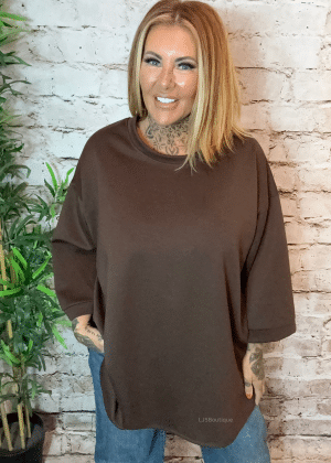 Thea oversized sweater best fits 16-26
