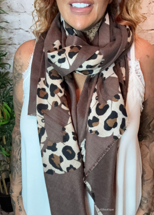 808 Lip print scarf