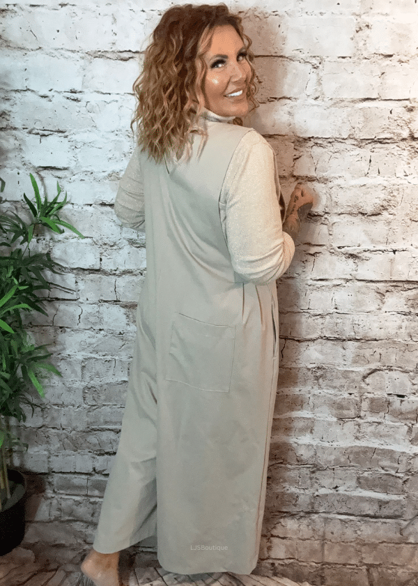 Trinity jumpsuit best fits 14-22 - Image 6