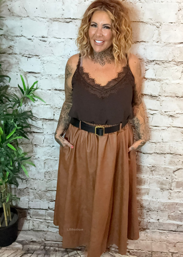 Angela faux leather belted skirt best fits 16-24 - Image 10