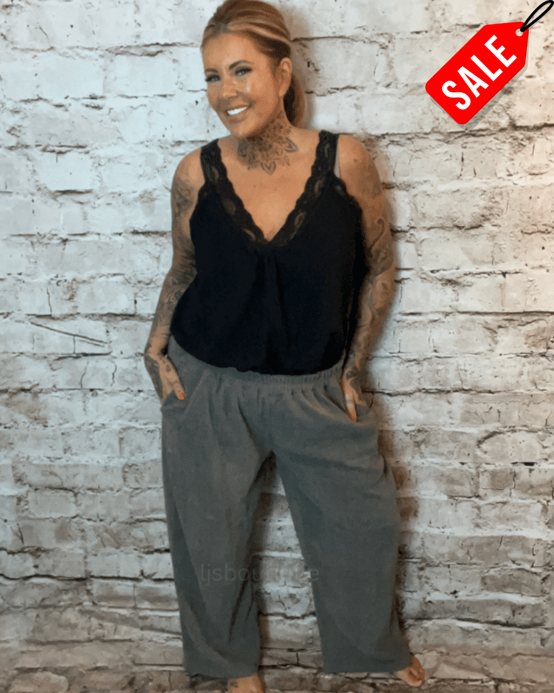 Robyn Cord Wide Leg Trousers Best Fits 16-24