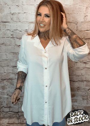 Davina blouse best fits 14-22