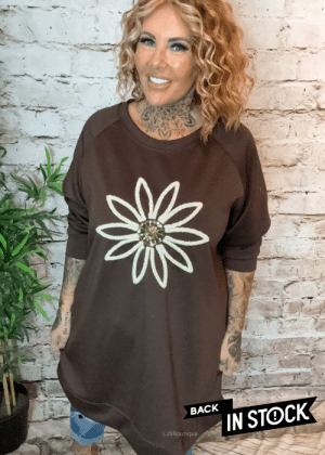Abby sweater top best fits 16-24