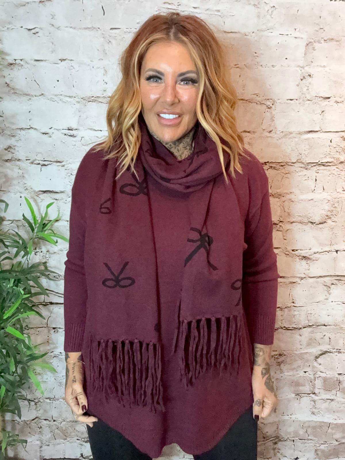Michaela 2 PIECE SCARF AND TOP best fits 14-22 - Image 4