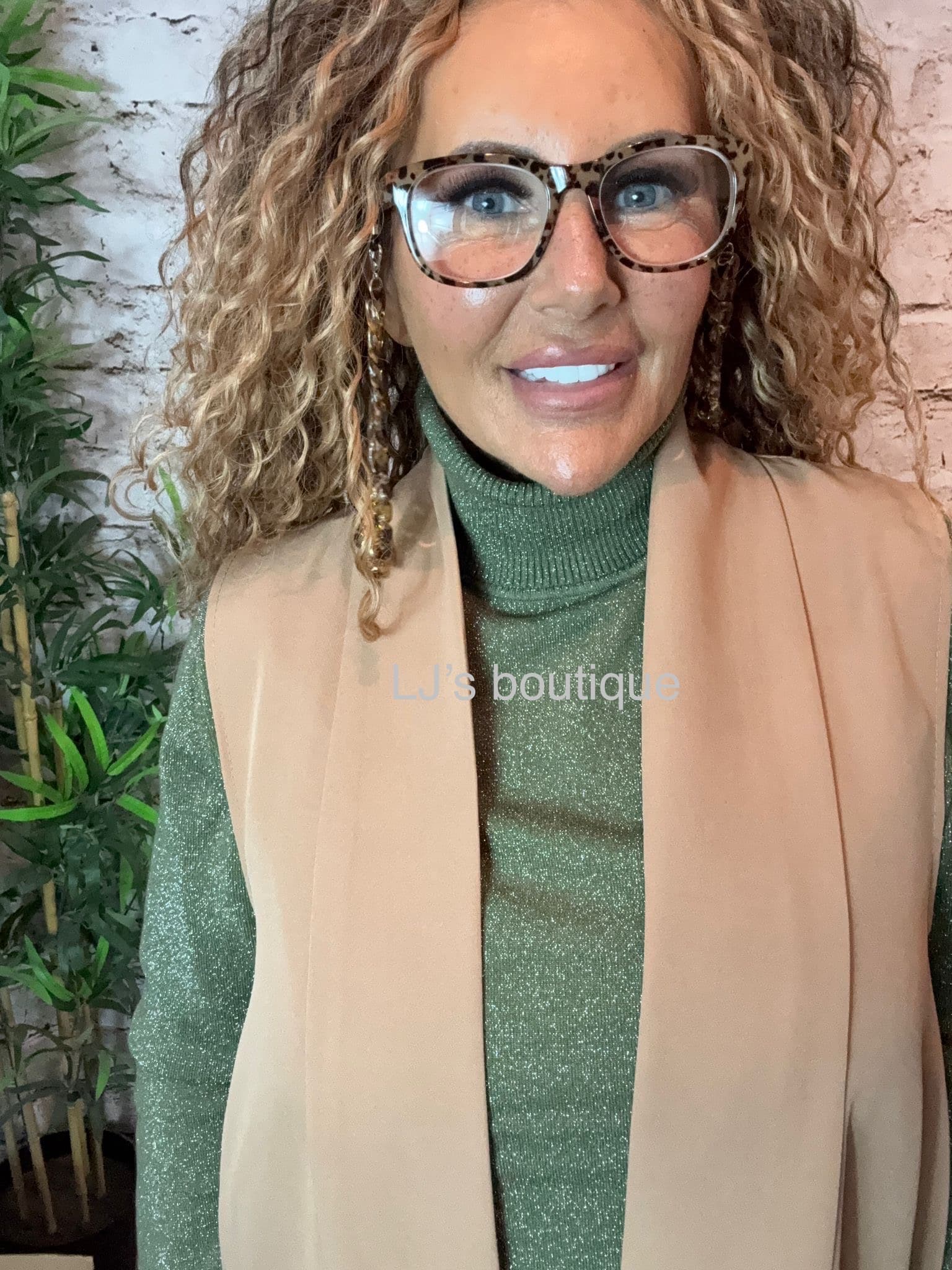 Fiskardo Animal Reading Glasses (BACK ORDER) - Image 4