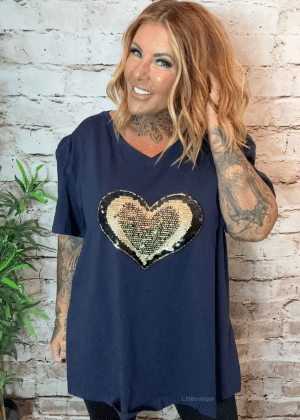 Lovable V-neck t-shirt best fits 16-26