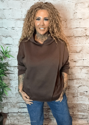 Florence hoodie best fits 14-20