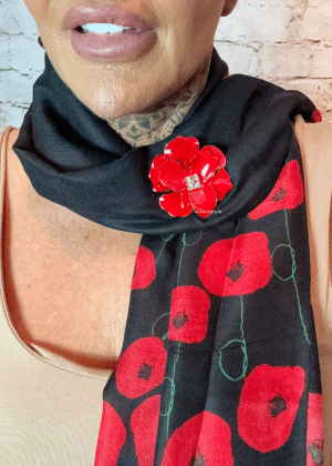 865 Red poppy magnetic brooch