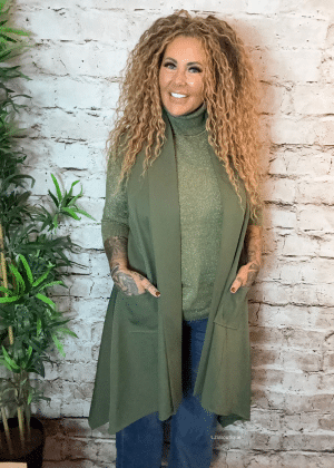 Polly waistcoat best fits 14-22