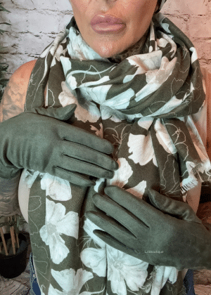 902 Floral Scarf and glove set