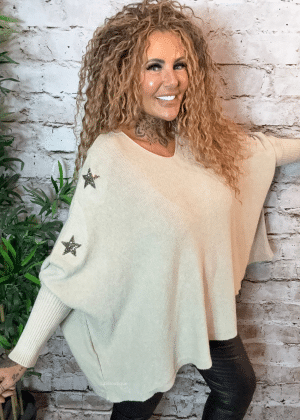 Lydia jumper best fits 16-24