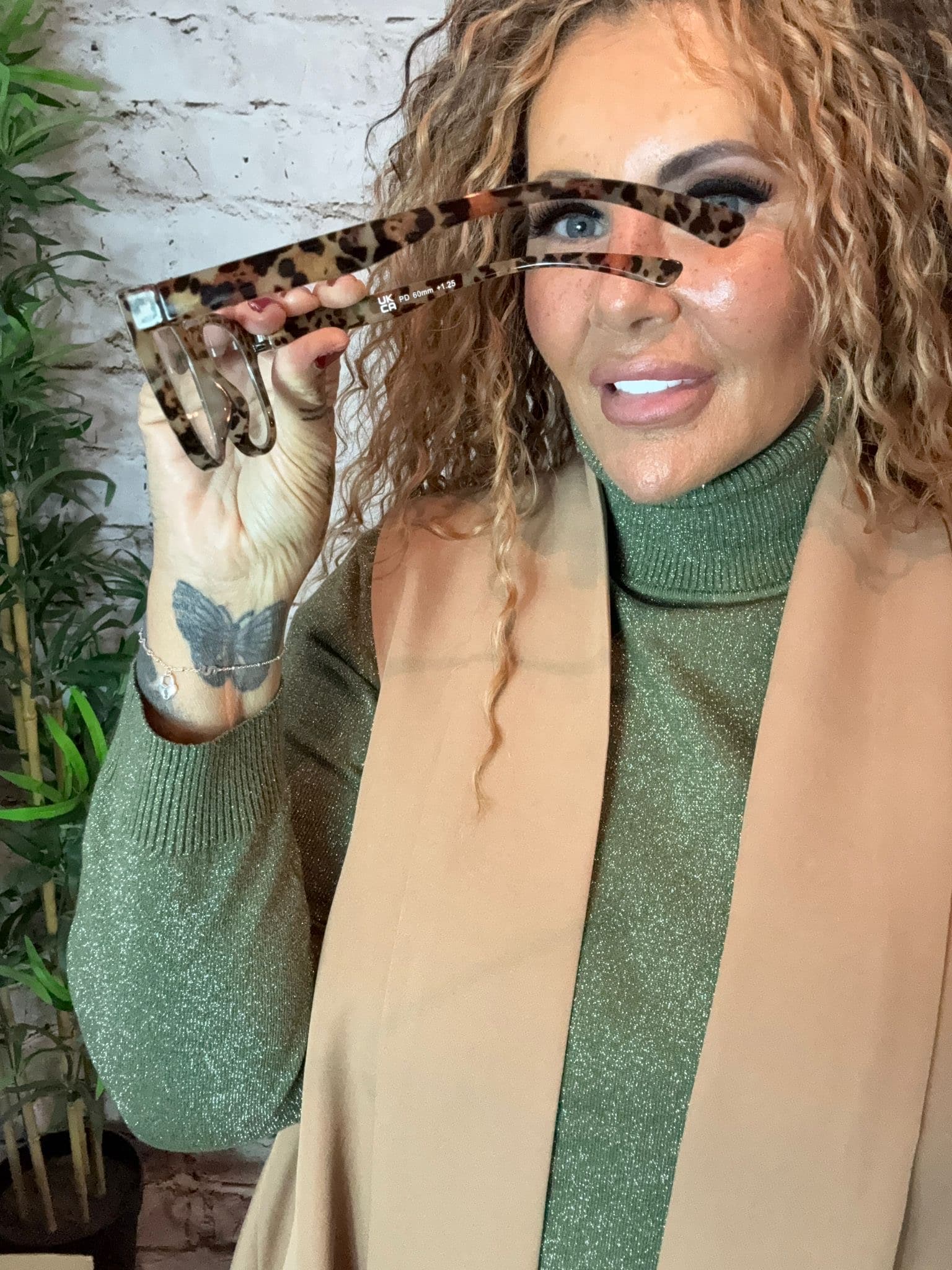 Fiskardo Animal Reading Glasses (BACK ORDER) - Image 2