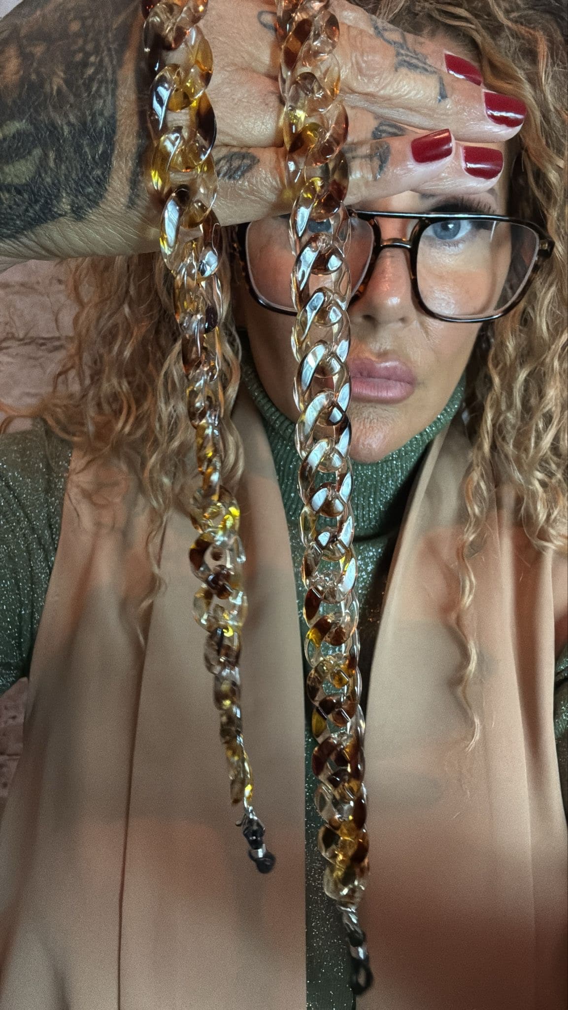 Irene Taupe Glasses Chain - Image 3