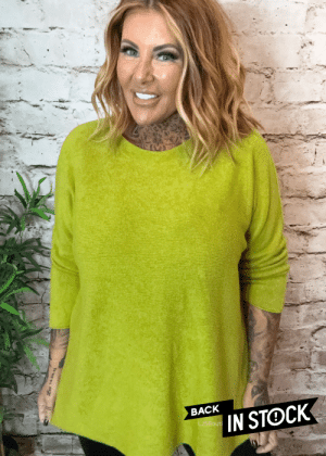 Vicky jumper best fits 16-24