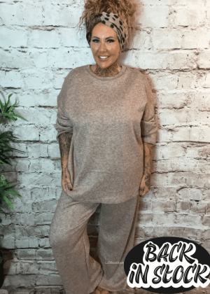 Clover 2-piece lounge set best fits 16-24