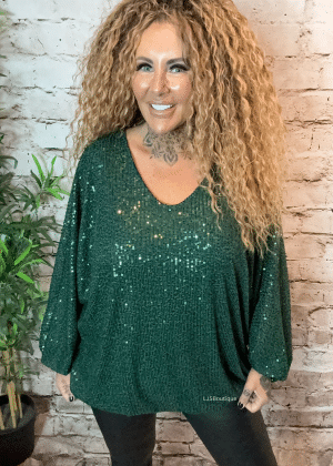 Glitz sequin top best fits 16-24