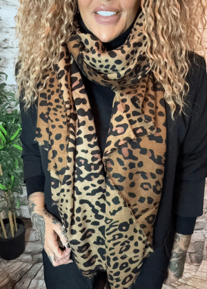 956 Animal print scarf