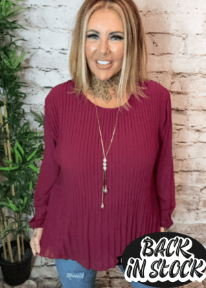 Melanie pleated blouse best fits 8-18