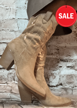 724 Tan cowboy boots no returns on sale items