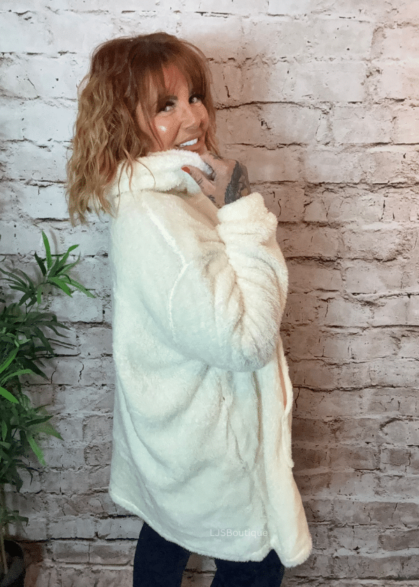 Rosie Oodie best fits 16-26 - Image 9