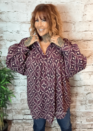 Ritzy Blouse best fits 16-24