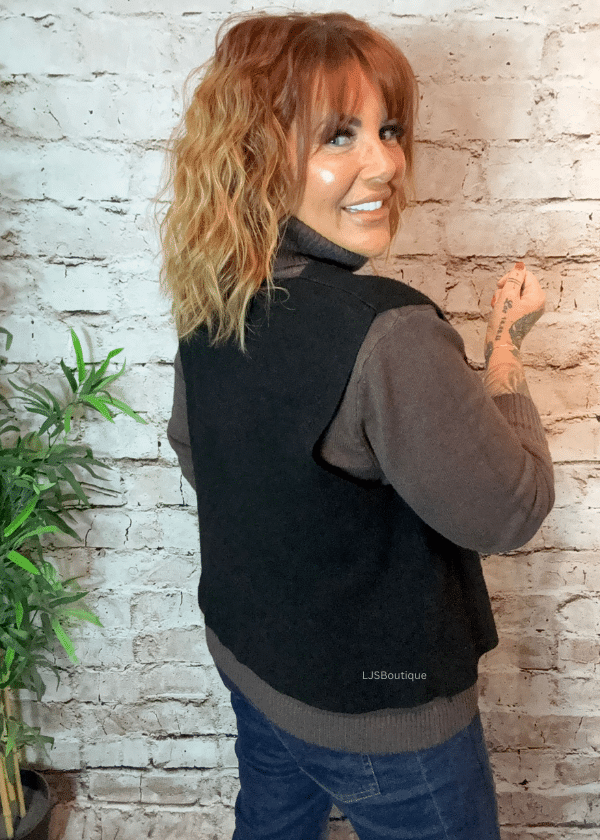 Beverley waistcoat best fits 12-18 - Image 5