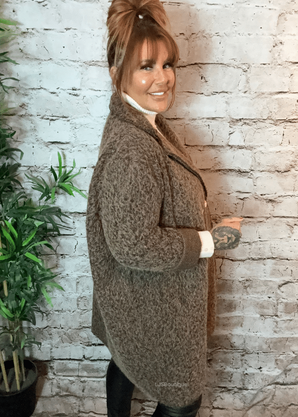 Denise Coat best fits 16-24 - Image 2