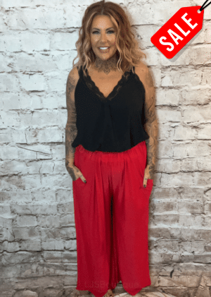 Jane Trousers best fits 12-22 "No Returns On Sale Items"