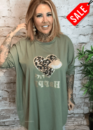 Happy heart t-shirt best fits 16-26 "No Returns On Sale Items"