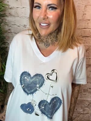 Hearty Dem t-shirt best fits 16-24