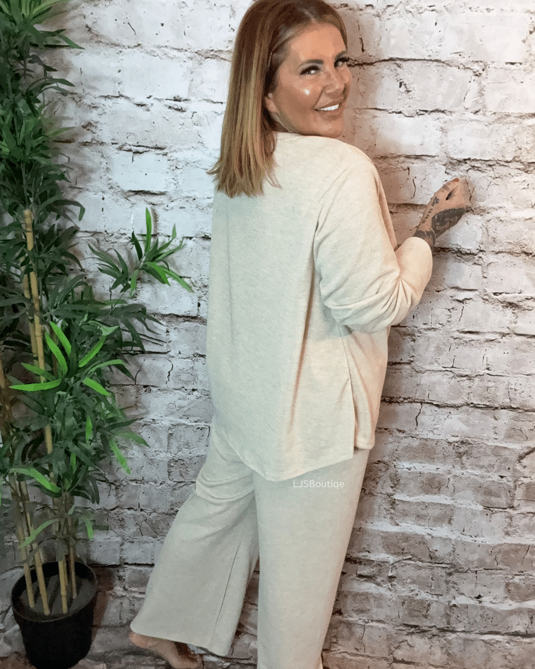 Rosa 2-piece lounge set 14-22 - Image 3