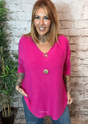 Holly V-neck jumper best fits 16-24