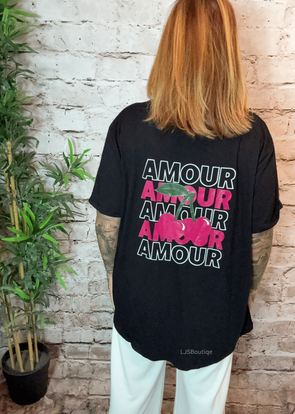 Amour V-neck t-shirt best fits 16-24 - Image 4