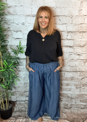 Toni Wide leg denim trousers best fits 16-24