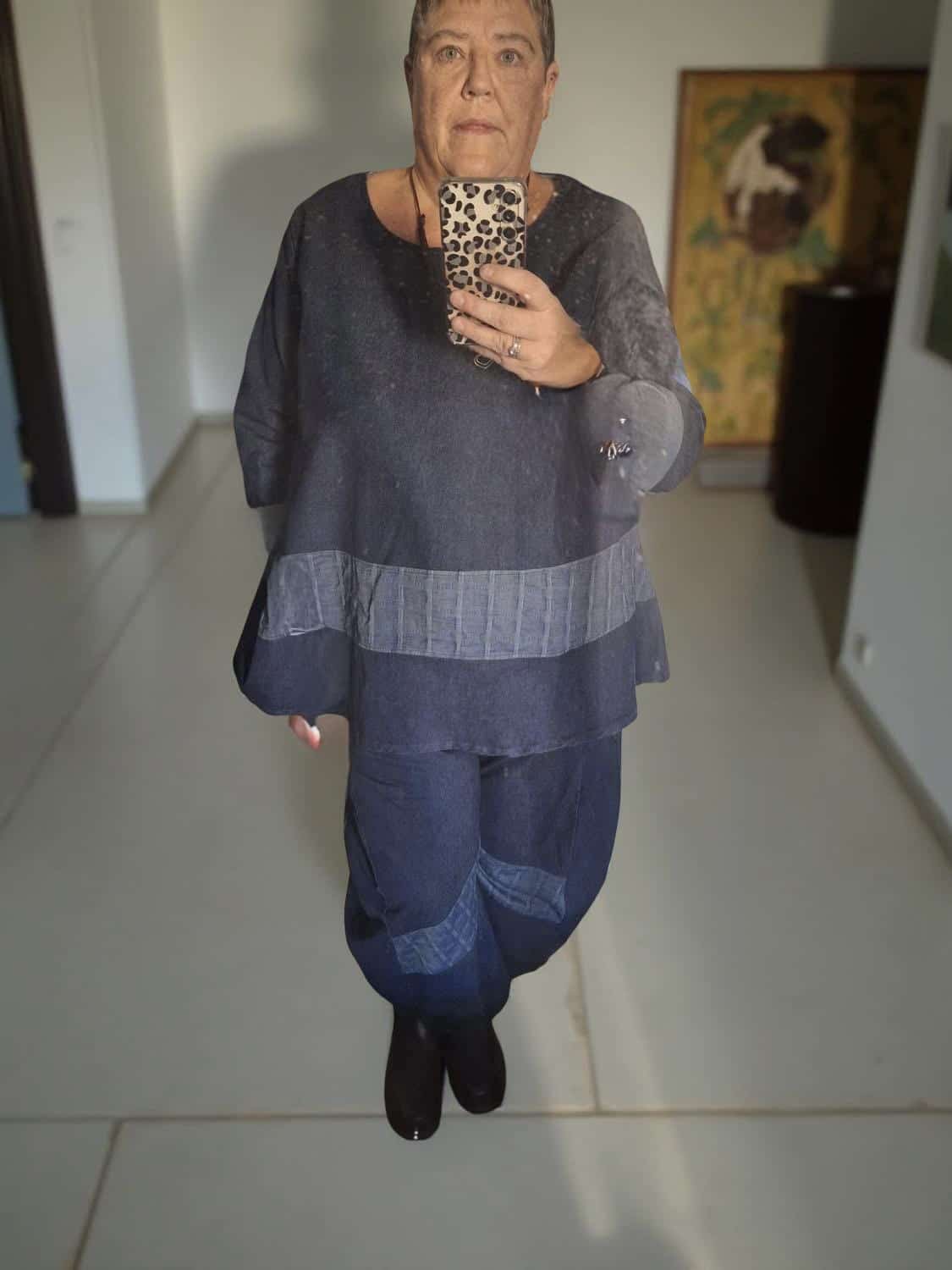 Gemma denim top - best fits 16-24 - Image 4