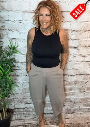 Arden cocoon leg joggers best fits 14-22