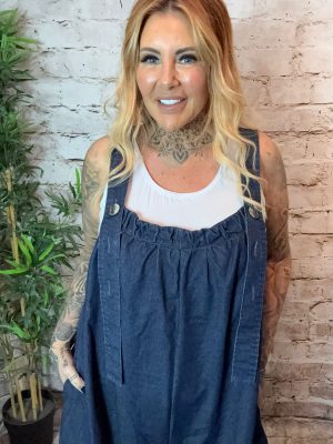Wide leg denim Dungarees best fits 16-24