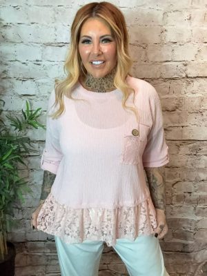 Olivia lace trim top Best Fits 14-22