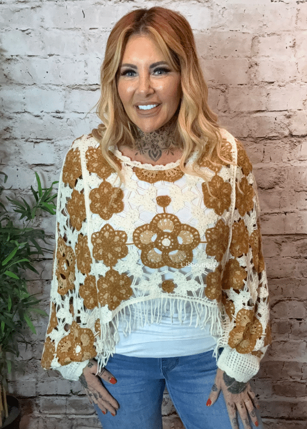 Poppy Crochet top best fits 12-18